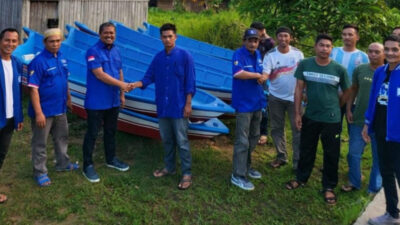 Legislator Samarinda Fachruddin Salurkan Sejumlah Bantuan Aspirasi Warga