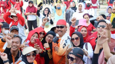 Pemkab Kukar Gelar Senam Merah Putih di Muara Badak