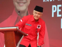 Ganjar Pranowo Konsolidasi di Kutai Kartanegara, Temui Relawan hingga Sowan ke Sultan