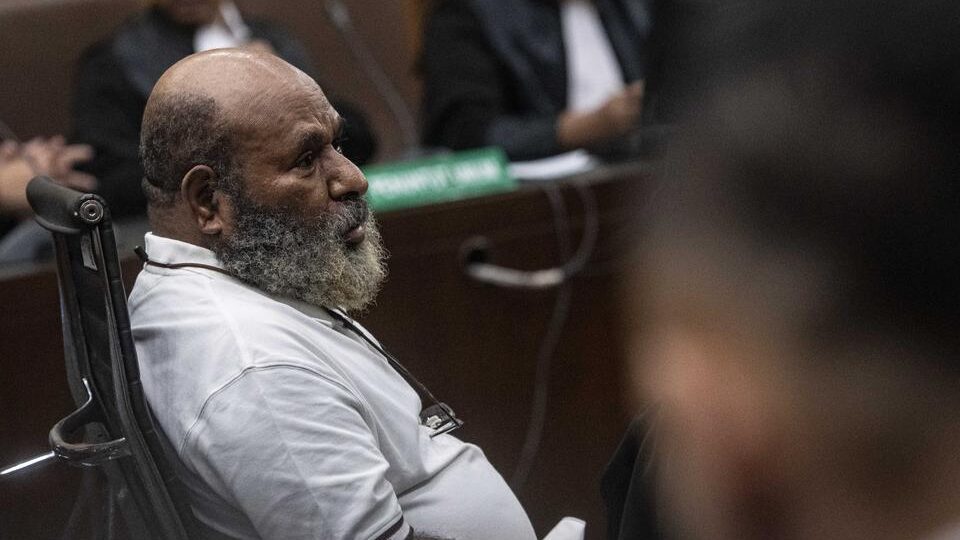 Lukas Enembe Meninggal Dunia, Masyarakat Papua Diimbau Tidak Terprovokasi