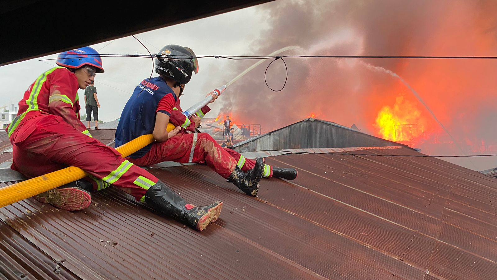 Si Jago Merah Mengamuk, Puluhan Bangunan Kayu di Samarinda Ulu Ludes Terbakar