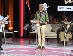 Debat Capres Ketiga, Anies dan Ganjar Disebut Kompak Serang Prabowo