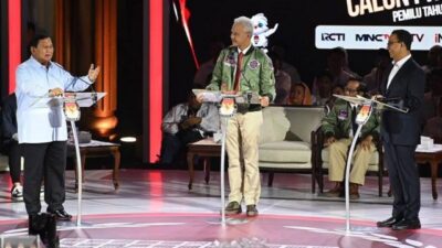 Debat Capres Ketiga, Anies dan Ganjar Disebut Kompak Serang Prabowo