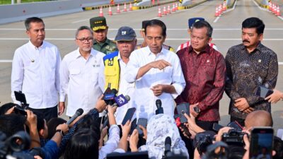 Jokowi Klaim Kenaikan Gaji ASN dan TNI-Polri Pertimbangkan Kondisi Perekonomian Negara