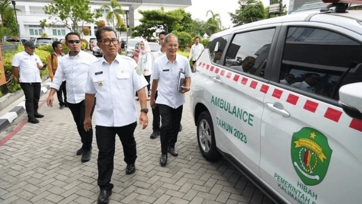 Pemprov Hibahkan Puluhan Unit Ambulans kepada Lembaga dan Ormas di Kaltim