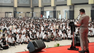 Ribuan Anggota PAM TPS Samarinda Dikukuhkan untuk Amankan Kotak Suara Pemilu