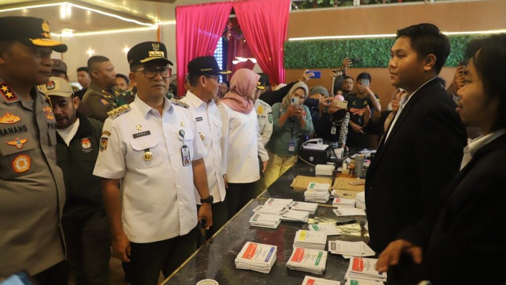 Pj Gubernur Klaim Antusiasme Masyarakat Kaltim dalam Pemilu 2024 Sangat Tinggi
