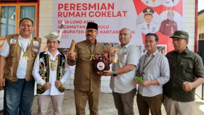 Bupati Kukar Resmikan Rumah Cokelat Binaan MHU, Apresiasi Kerja Sama Masyarakat dan Swasta