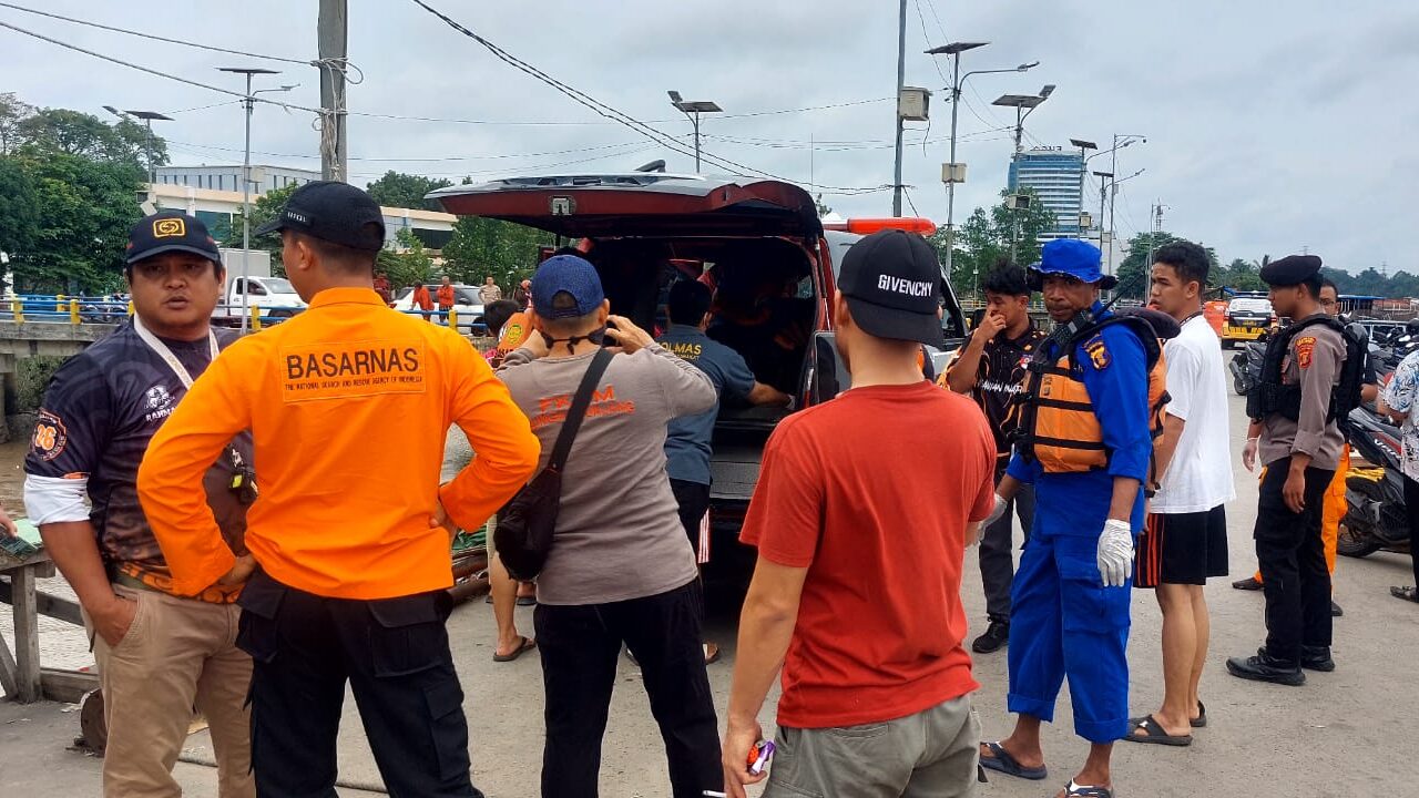 Tersangkut Kapal, Mayat Laki-laki Ditemukan Mengambang di Sungai Mahakam 