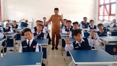 Pemerintah Desa Loh Sumber Gagas Program Senin Peduli Bersama Pendidikan