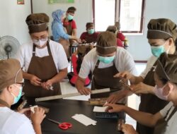 Rumah Cokelat Binaan MHU Sukses Hasilkan Produk Halal dan Berkualitas