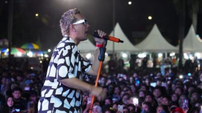 Bagindas Sukses Hibur Warga Tenggarong di Peluncuran Tahapan Pilkada Kukar