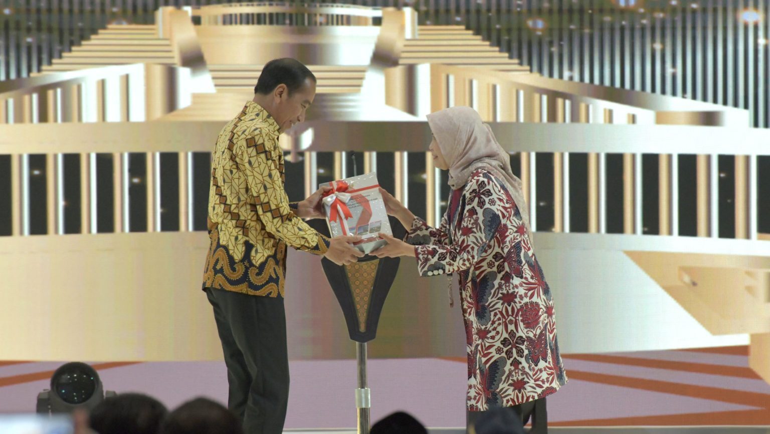 Tegaskan Predikat WTP Bukan Prestasi, Jokowi: Ini Uang Rakyat, Ini Uang Negara!