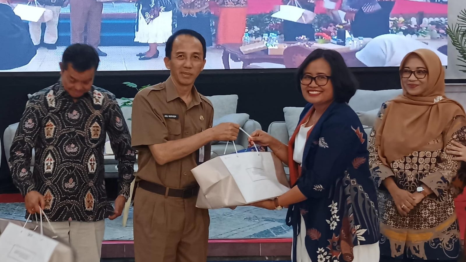 Pemkot Samarinda Canangkan Penyediaan Buku Penunjang pada Melalui APBD