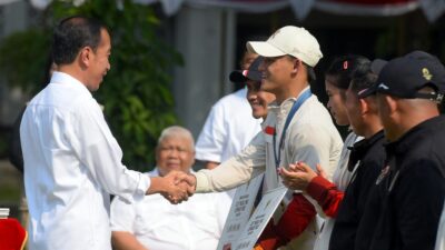 Apresiasi Atlet Peraih Emas Olimpiade, Jokowi Berikan Bonus Rp6 Miliar