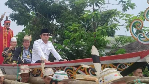 Terima Gelar Kehormatan "Amai", Rudy Mas'ud Dapat Dukungan Masyarakat Pampang