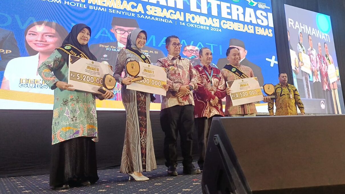 Pemprov Kaltim Berikan Penghargaan pada 32 Pelopor Literasi