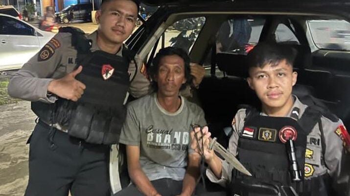 Bawa Sajam dan Mengamuk di Guest House, Pria Mabuk Ini Diamankan Polisi