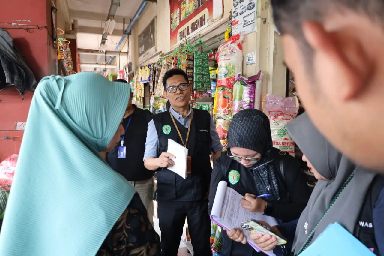 Jelang Hari Besar Keagamaan, DPPKUKM Kaltim Lakukan Pengawasan Harga dan Kualitas Barang