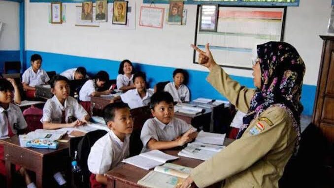 Disdikbud Kukar Siapkan Beasiswa 1.000 Guru Sarjana untuk Pegawai Non-PNS