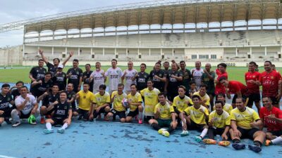 Rayakan HPN, PWI Kukar Adu Sepak Bola dengan Pejabat Daerah di Laga Persahabatan