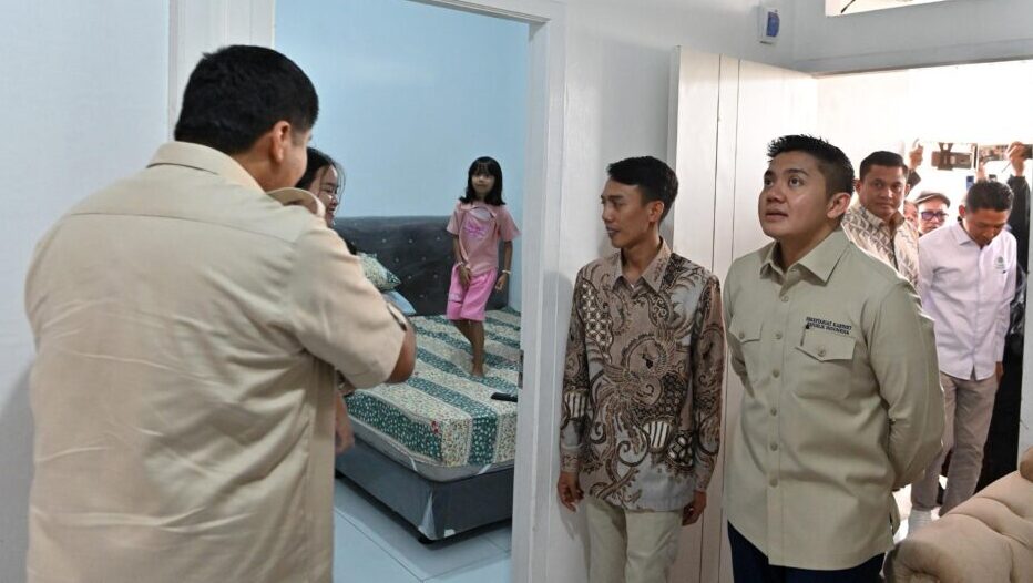 Tersebar di Delapan Lokasi, Pemerintah Serahkan Rumah Subsidi untuk Para Guru