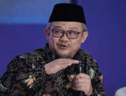 Tak Sepakat Wisuda Dilarang, Mendikdasmen: Yang Penting Jangan Memberatkan