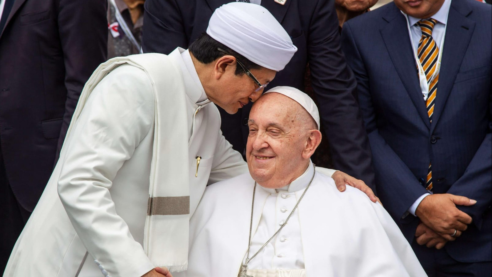 Umat Katolik Sedunia Berduka, Paus Fransiskus Tutup Usia