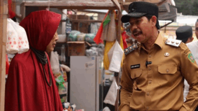 Wakil Bupati Penajam Tinjau Pasar Nenang, Tekankan Prioritaskan Pedagang Lokal