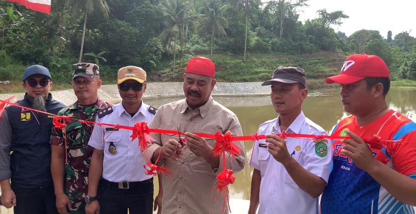 Bupati Kukar Resmikan Embung Maluhu, Siap Mengairi Lahan Pertanian