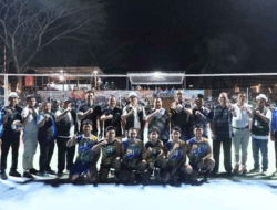 Bupati PPU Resmikan Turnamen Voli HUT ke-15 Desa Giripurwa