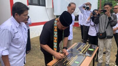 Resmikan Kantor Lurah Bukit Biru, Bupati Kukar Dorong Semangat Baru dalam Pelayanan