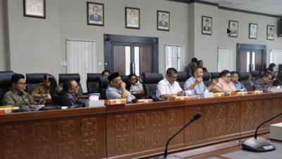 SPMB 2025: DPRD Kaltim Soroti Keterbatasan Daya Tampung Sekolah Negeri