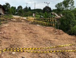 Jembatan Kayu Diperbaiki, Warga Desa Bukit Pariaman Tak Khawatir Lagi Melintas