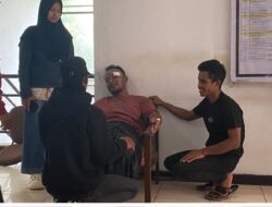 Belasan Warga Desa Jonggon Diduga Dianiaya Oknum Aparat, Ada Apa?