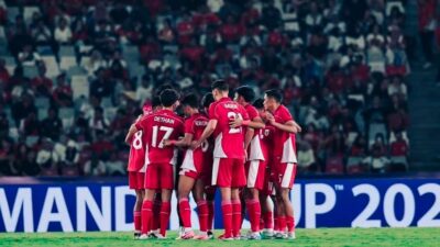 Gerald Vanenburg Kuatkan Mental Para Pemain Sebelum Adu Penalti Lawan Thailand