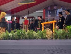 Pembukaan Erau Adat Kutai 2025 Meriah, Drama Kolosal Sultan Banjir Tepuk Tangan