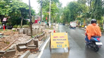 Pemkot Balikpapan Tata Ulang Trotoar Jalan Ruhui Rahayu