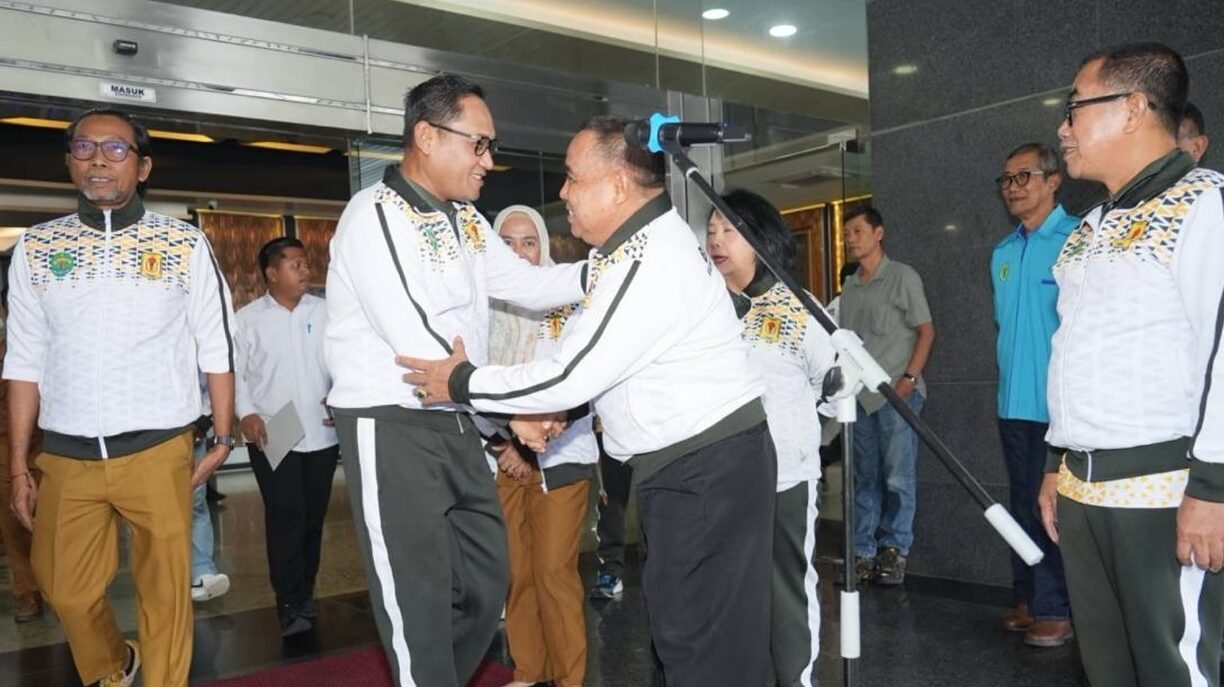 Lepas Kontingen Kaltim Berlaga di Pomnas XIX, Wagub Berpesan Jaga Kekompakan  