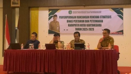 Distanak Kukar Sempurnakan Renstra 2025–2029, Fokus Kebutuhan Nyata Petani dan Peternak