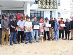 Pemkab Kukar Salurkan Ambulans dan Alat Pertanian di Kecamatan Samboja