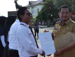 Serahkan 1.698 SK PPPK Paruh Waktu Formasi 2025, Ini Pesan Bupati PPU