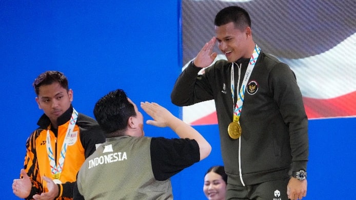 Rizki Juniansyah Dulang Emas Indonesia dan Pecahkan Rekor Dunia di SEA Games 2025