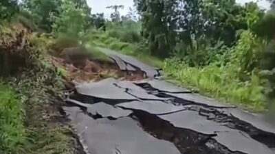 Longsor di Sungai Seluang, Akses Jalan Menuju Waduk Samboja Dialihkan Sementara