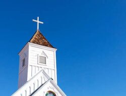 Polres Kukar Siagakan Pengamanan Terpadu di Ratusan Gereja Selama Natal 2025