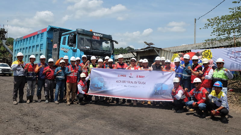 Perkuat Praktik ESG, MHU Mulai Uji Coba Truk Angkut Listrik Menuju Operasi Rendah Emisi