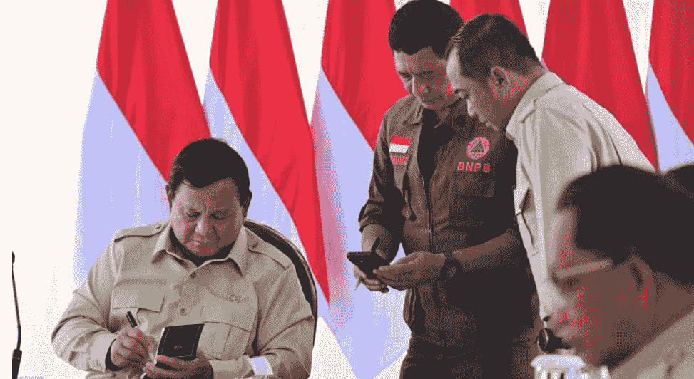 Prabowo Klaim Pemerintah Serius Tangani Bencana Meski Tak Tetapkan Status Nasional