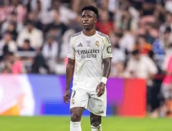 Vinicius Tak Disambut Bernabeu