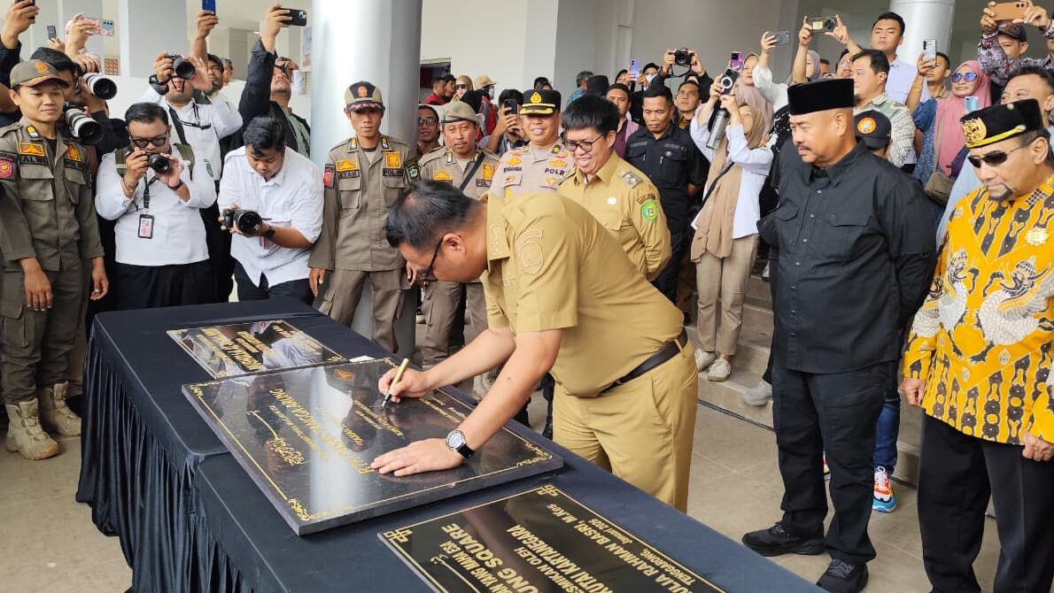 Resmikan Pasar Tangga Arung Square, Pemkab Kukar Larang Praktik Penguasaan Lapak