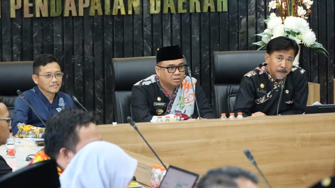 Targetkan PAD Kukar 2026 Naik 100 Persen, Bupati Minta OPD Kerja Ekstra